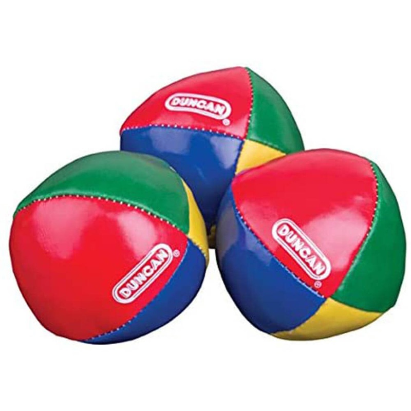 Duncan jongle avec les balles