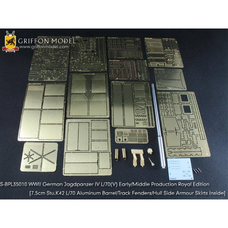 1/35 WWII German Jagdpanther IV L/70(V) Early/Middle Production Royal Edition