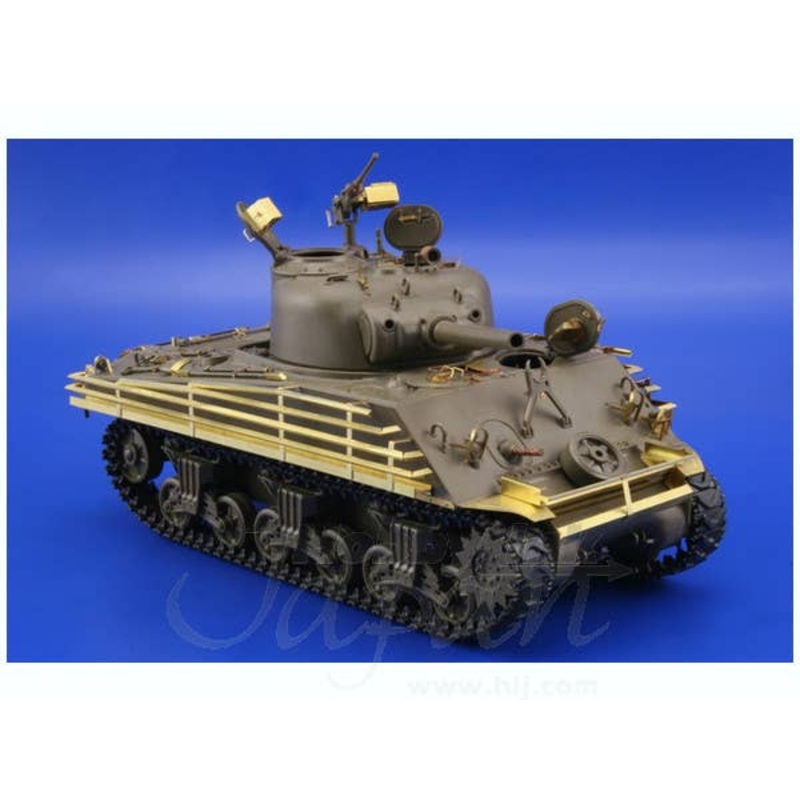 1/35 M4A3 Sherman sandbag hull protection