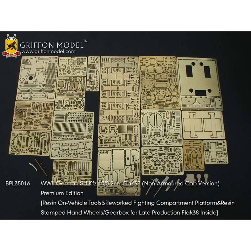 1/35 WW.II German Sd.Kfz.10/5 2cm Flak38 (Non-Armoured Cab Version) Premium Edition