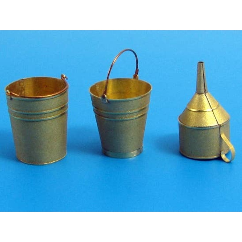 1/35 Bucket & Funnel Set (Etching) (General Purpose)