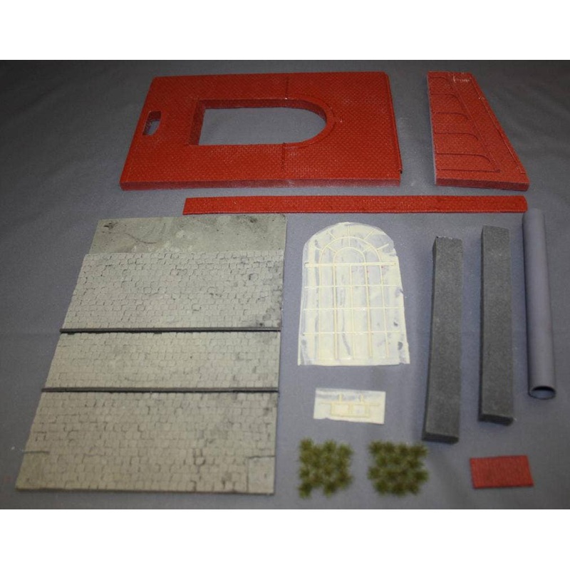 1/35 Factory Exterior Wall B With Arch Window