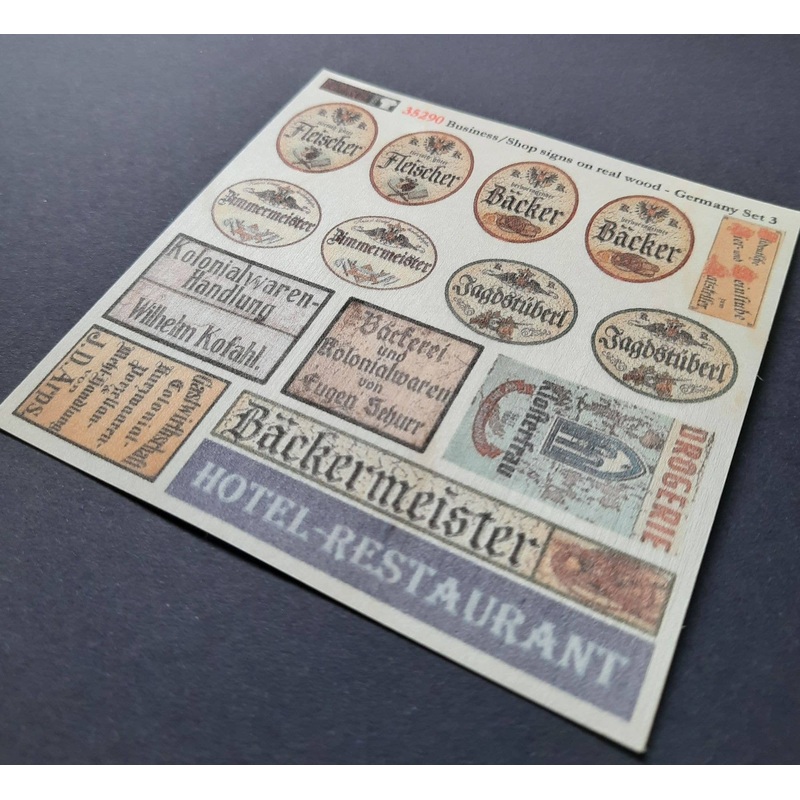 1/35 Store Name / Industry Name Storefront Wooden Signboard German Set 3