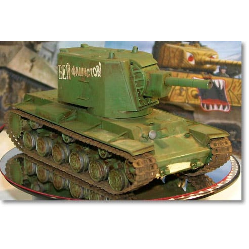 1/35 KV-II Heavy Tank Initial Production