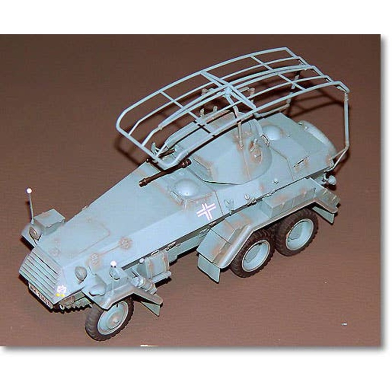 1/35 Sd.Kfz.232 6 RAD
