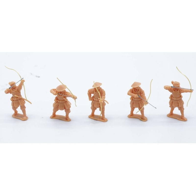 1/72 Mr & Mrs History The Sengoku Period  Bow Ashigaru Shooting (a set of 5 pcs & PE weapon included)