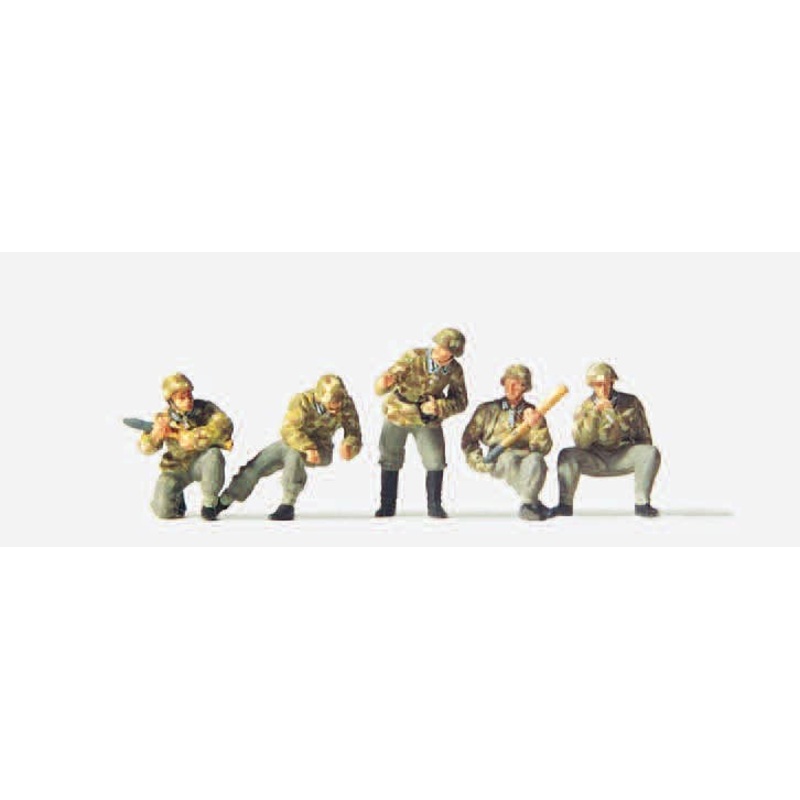 1/72 Gunners. The German Reich (5 Figures)