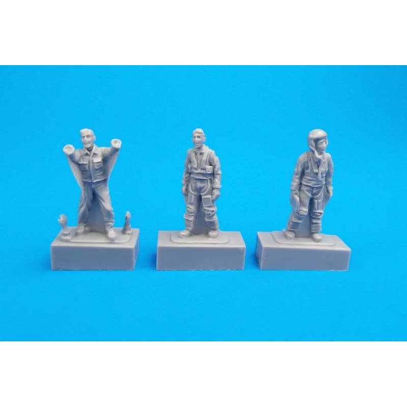 1/72 Two French Pilots and a Mechanic for Special Hobby Mirage F.1B Model