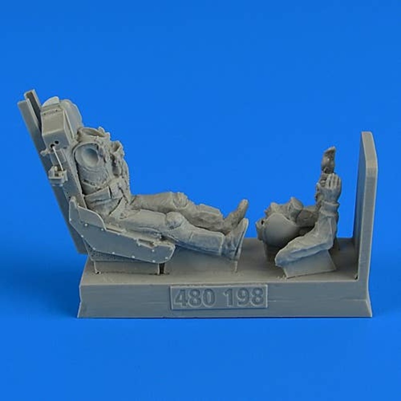1/48 USAF Fighter Pilot with Ejection Seat for F-5E