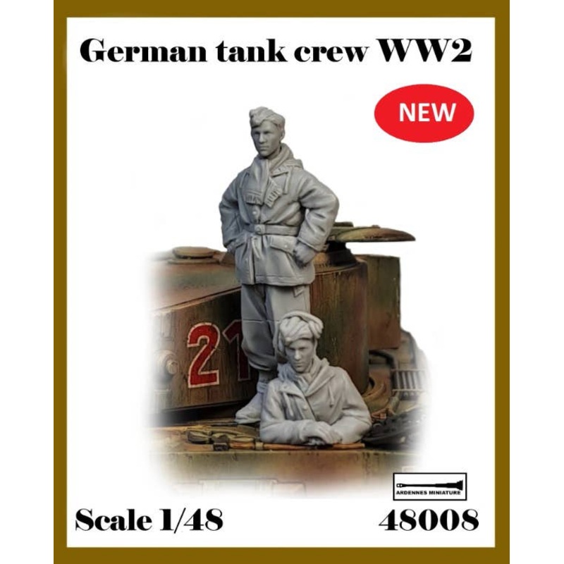 1/48 WWII Germany Standby Winter Equipment Tank Crew Set (2pieces)