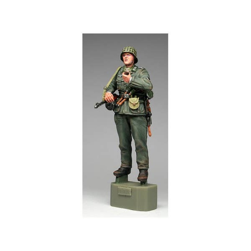 1/35 German Soldier WWII 1941-43 #02