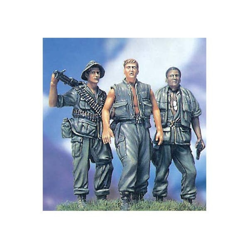 1/35 Three Fighting Men