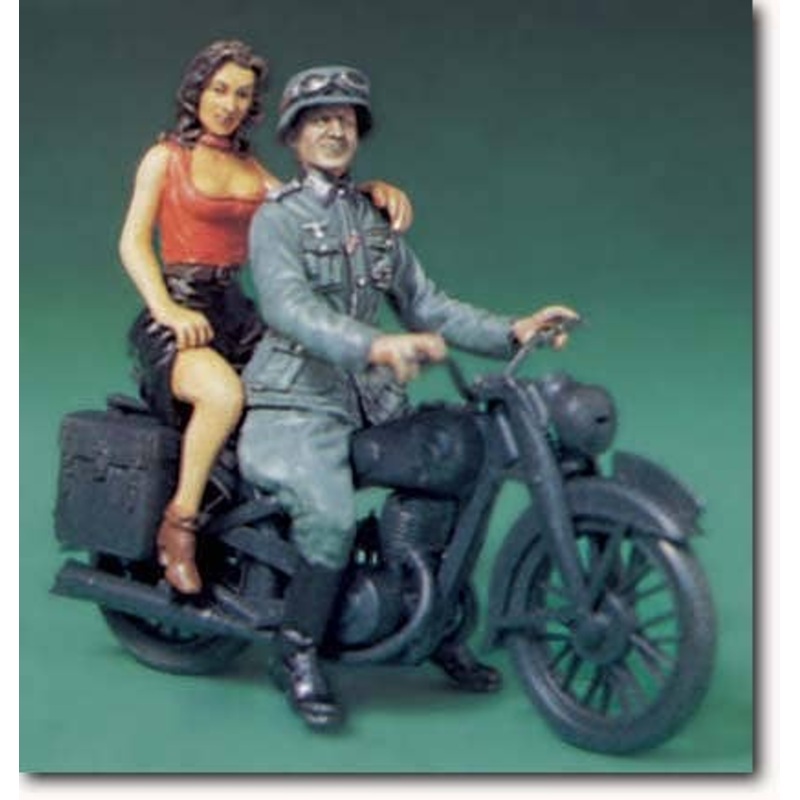 1/35 Comrade, Mon Amour 2