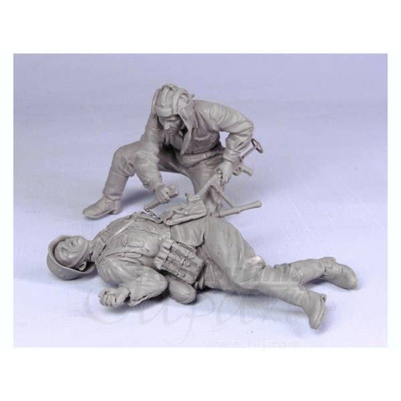 1/35 Soviet Tanker and German Infantryman Summer 1941-43 (2pcs)