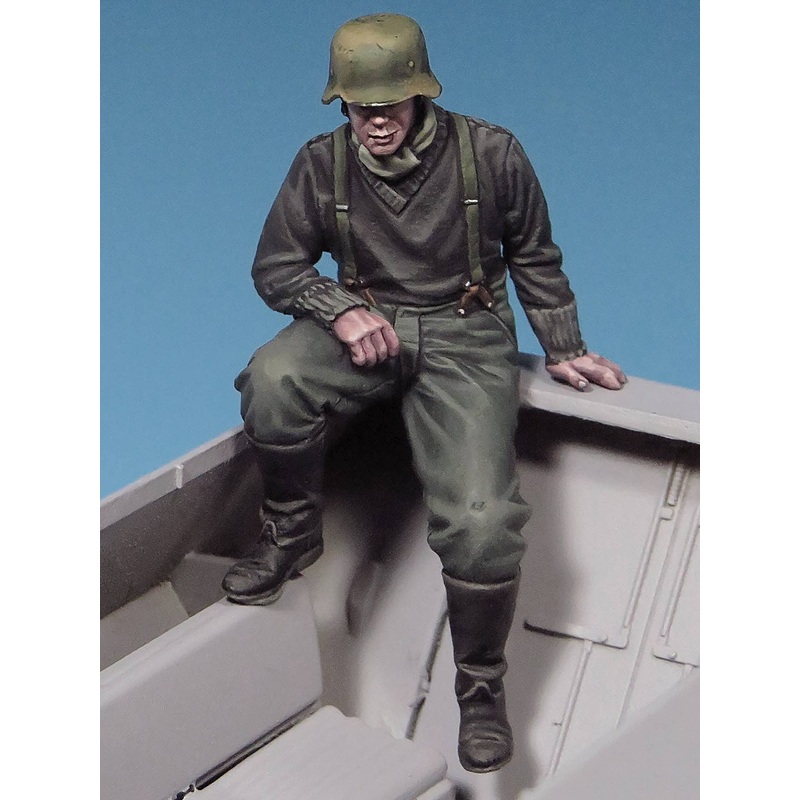 1/35 Waffen SS half-track crewman for Sd.Kfz. 251 (WW II)