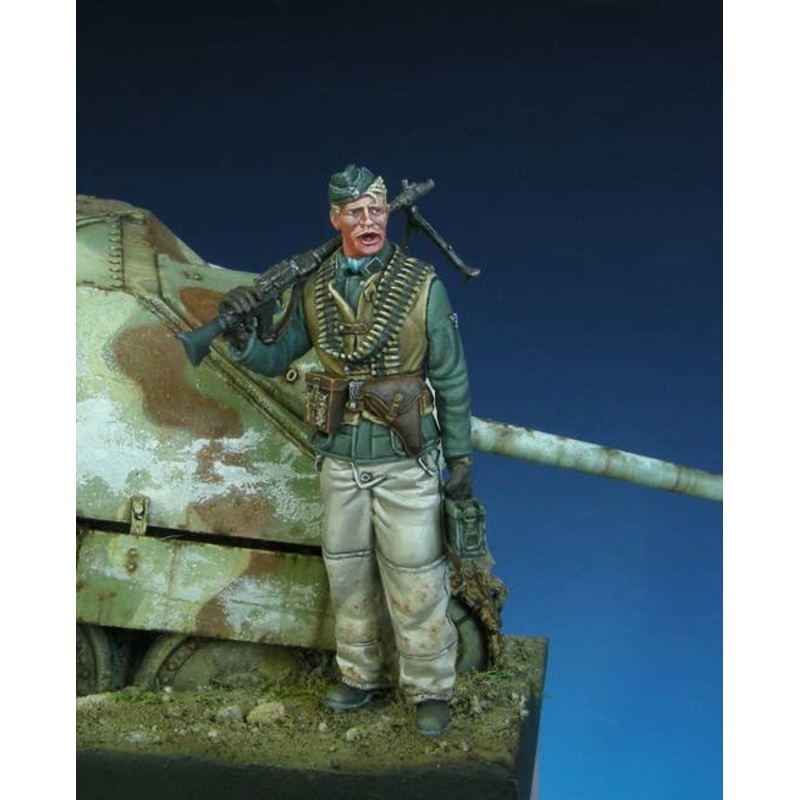 1/35 WWII German SS Veteran #2 WWII Eastern Front