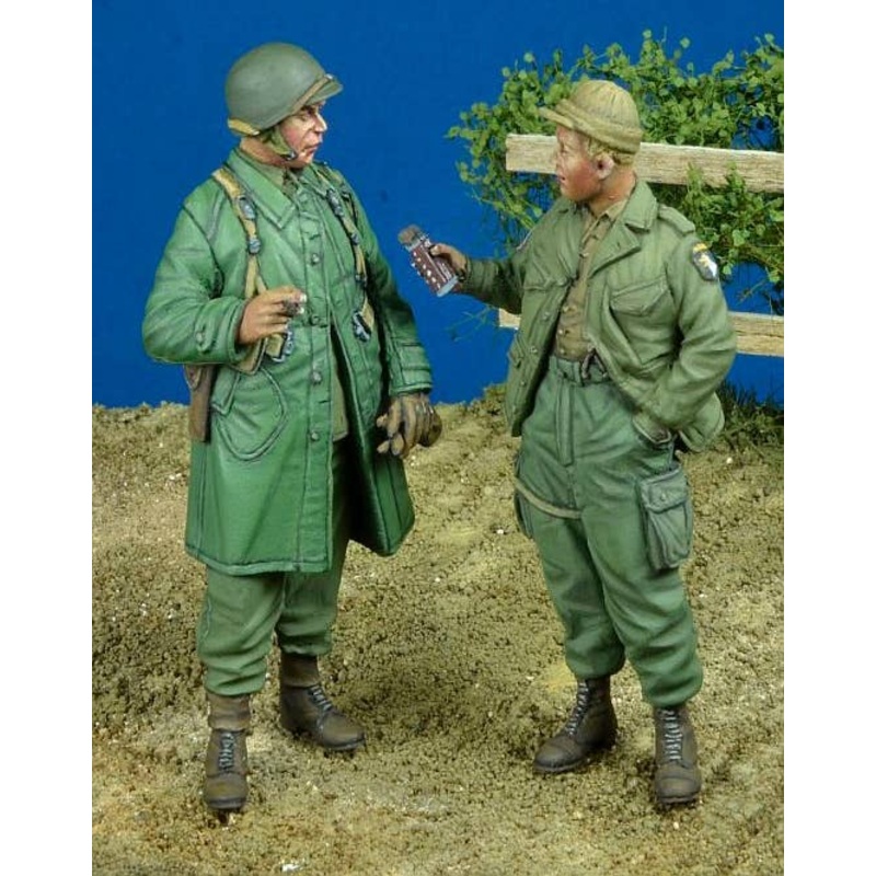 1/35 WWII US Army Paratrooper Set 1944-45 (Set of 2)