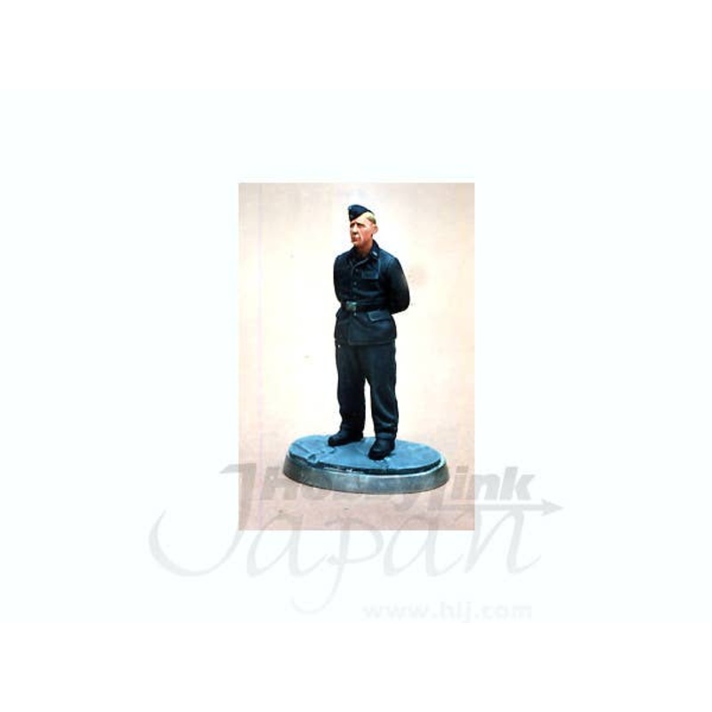 1/35 German Tankman in Leather Overalls 1944/5