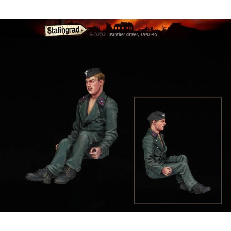 1/35 WWII German Panther Tank Driver 1941-45 Tank Recovery Tank Engine Start