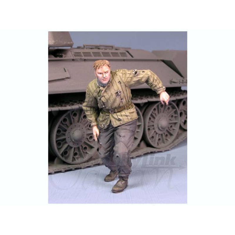 1/35 Escaping Soviet Tank Crew Winter 1942-45 (2pcs)