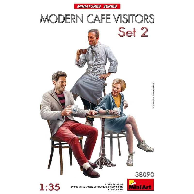 1/35 Modern Cafe Visitors Set 2