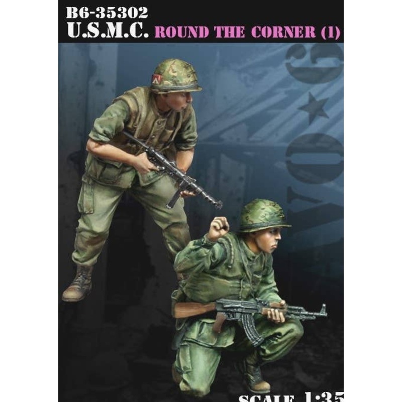 1/35 U.S.M.C. Round The Corner (1) Two-Figure Set