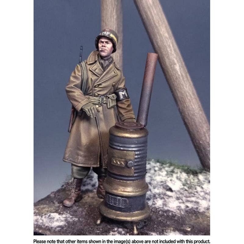 1/35 US Military Police "Ardennes 1944" WW II with stove