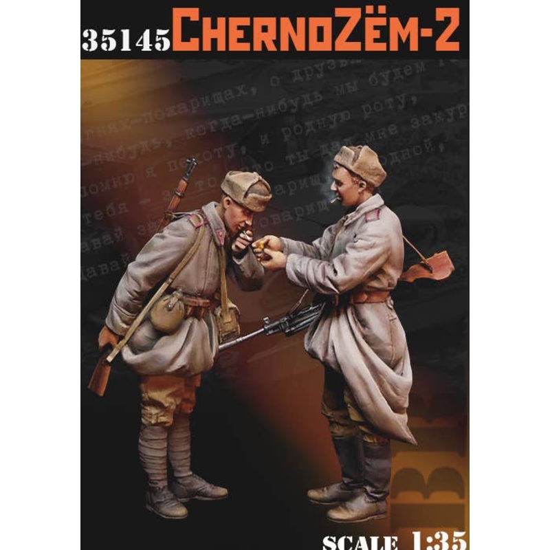 1/35 WW II Russian/Soviet Chernozem #2 Two Red Army Soldiers Smoking a Cigarette