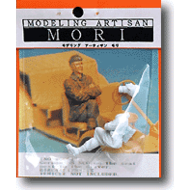 1/35 German SS NCO on the Passenger Seat
