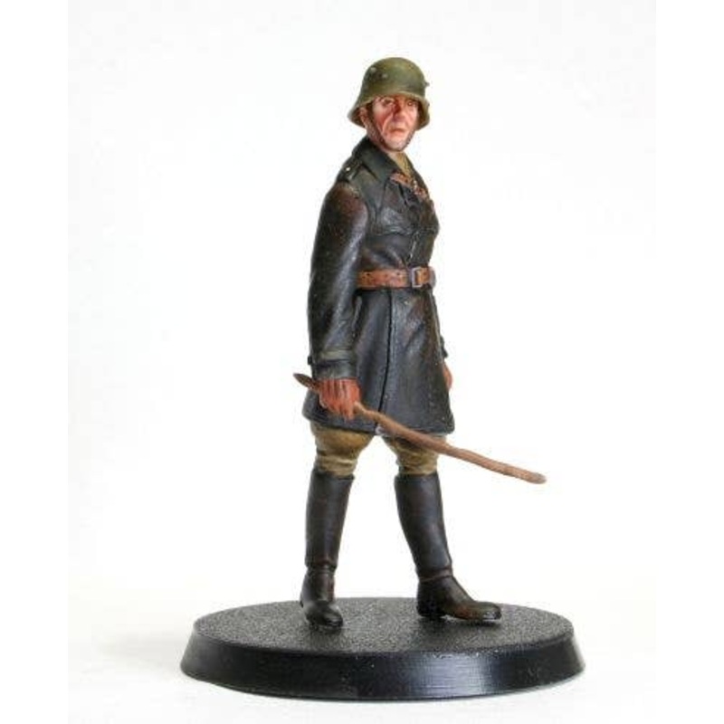 1/35 September 1939 Polish Officer 24th Lancers Reg.(Mot) (with Decals)