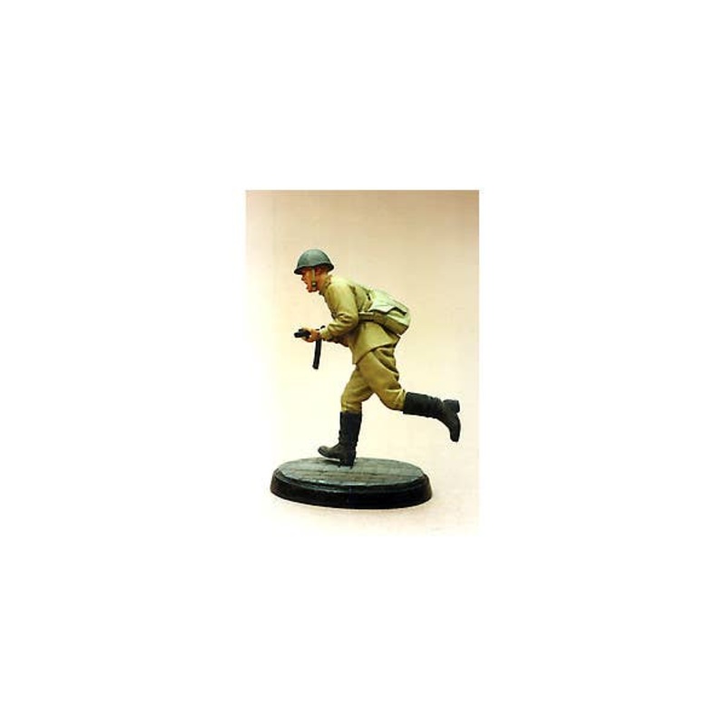 1/35 WWII Soviet Infantry at Full Run