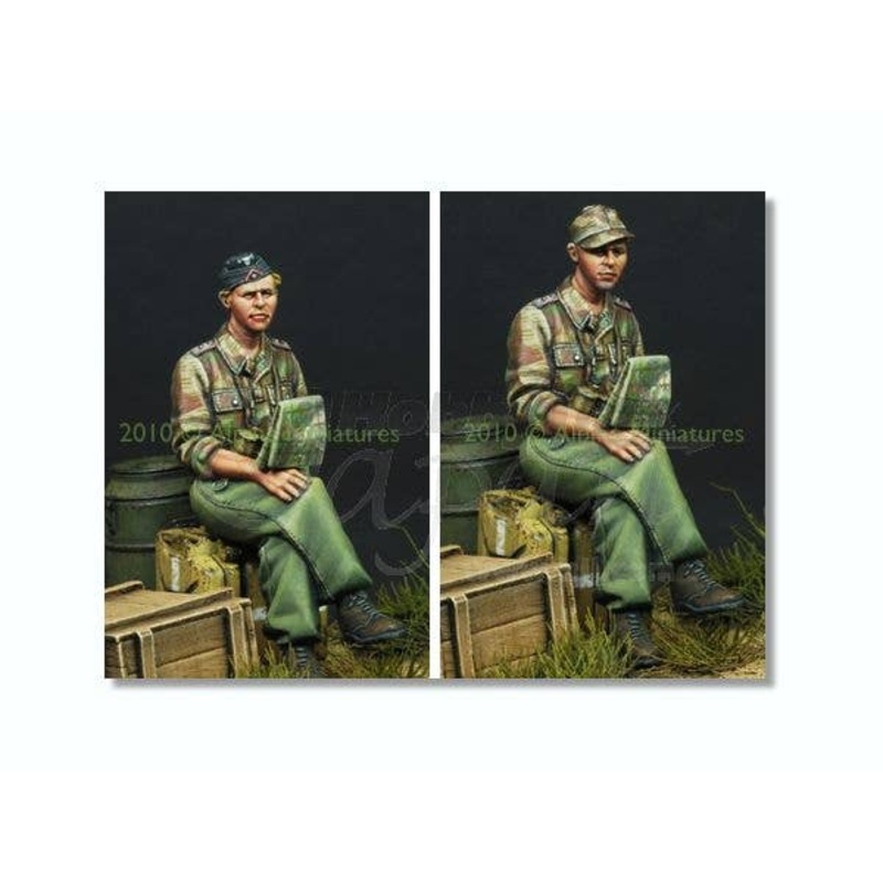 1/35 German Panzer Officer in Summer