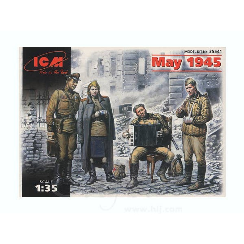 1/35 Soviet Soldier Set May 1945 Berlin