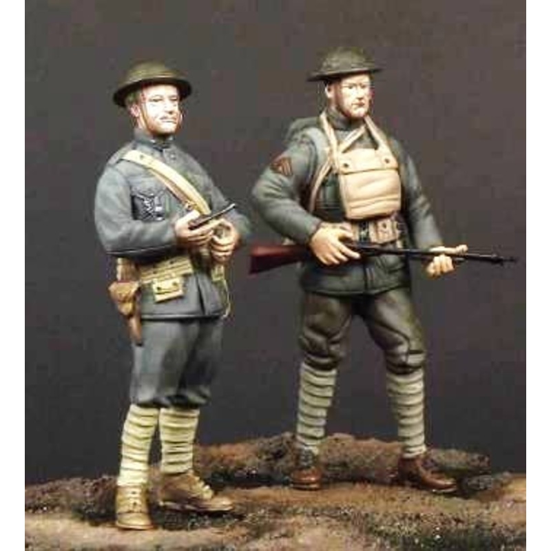 1/35 WWI USMC Officer & Soldier