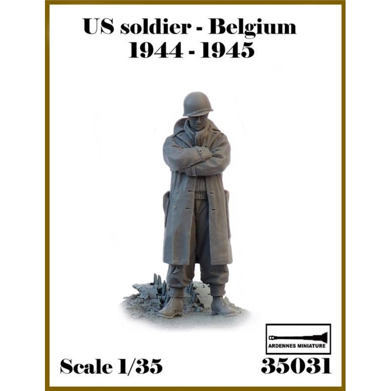 1/35 WWII US Belgian Battle 1944-1945 #4 Soldier with Folded Arms (1pcs)