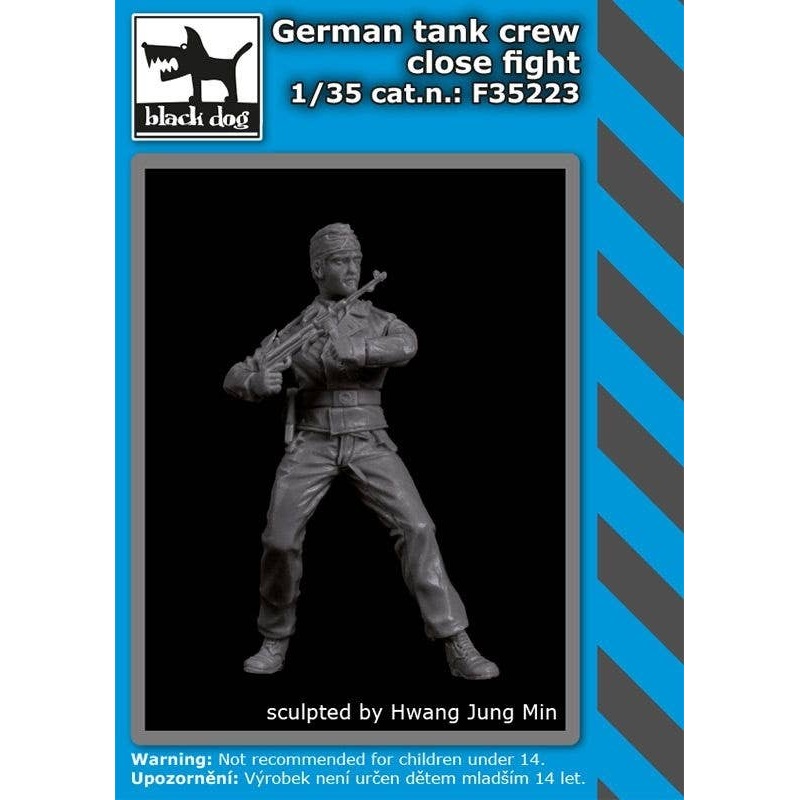 1/35 German Tank Soldier "Close Combat"