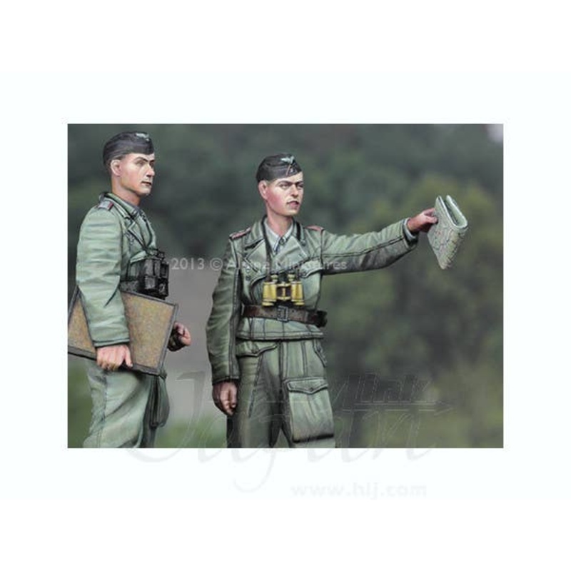 1/35 Otto Carius & NCO Set 2 figures