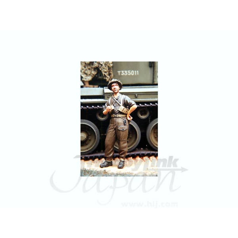 1/35 UK/Canadian Infantryman Smoking, Late WWII