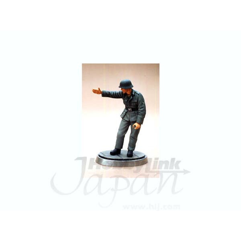 1/35 WWII German Soldier Right Arm Indicating