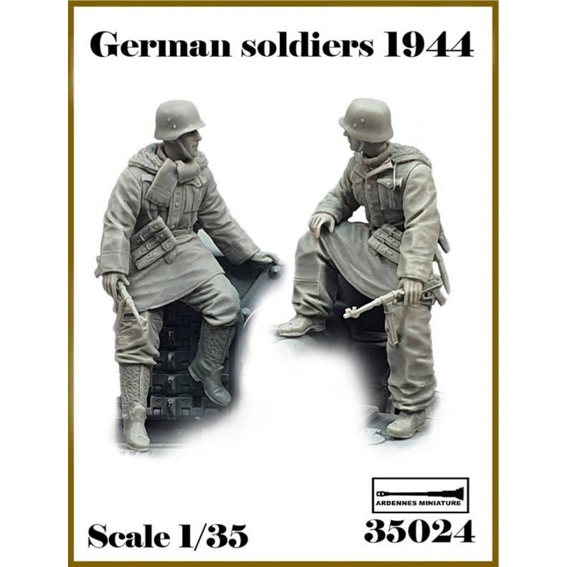 WWII German Soldier 1944 #1/ #2 Set (2pcs)