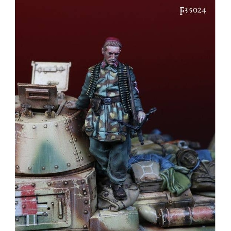 1/35 Italian Soldier Legione SS Italiana