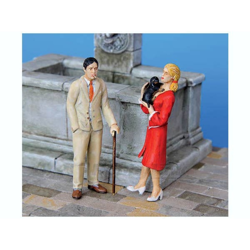 1/35 Meeting on Promenade