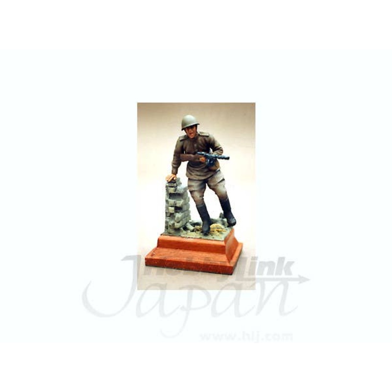 1/35 Soviet Infantry Tankrider Leaping WWII
