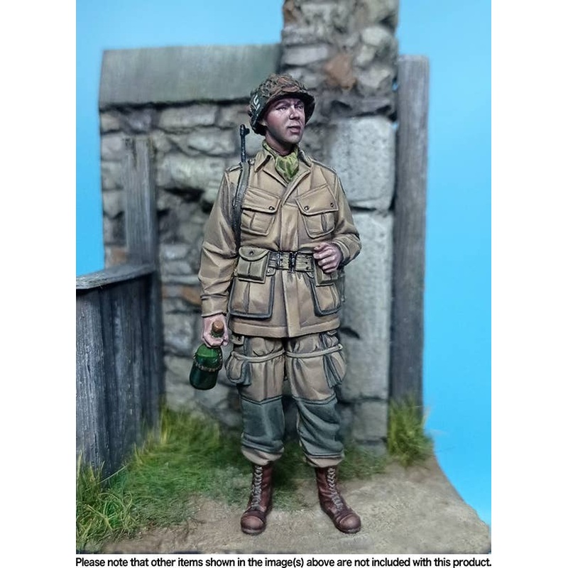 1/35 US Paratrooper WW II Normandy 1944 (326th AEB-101 AB div.)