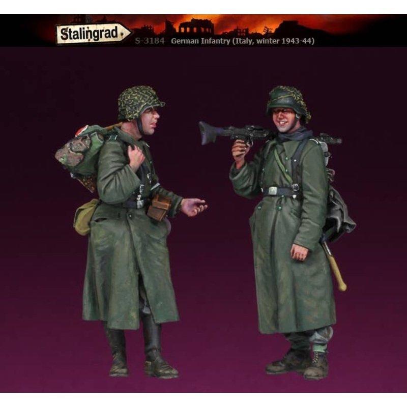 1/35 WW.II German Infantry Gunners and Medics in Winter Gear Italy Winter