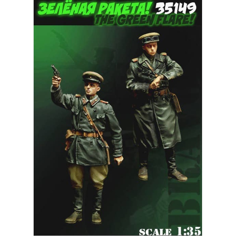 1/35 WWII Russia / Soviet Green Signal! Soviet Red Army RKKA Tank Officer Set (2 pieces)