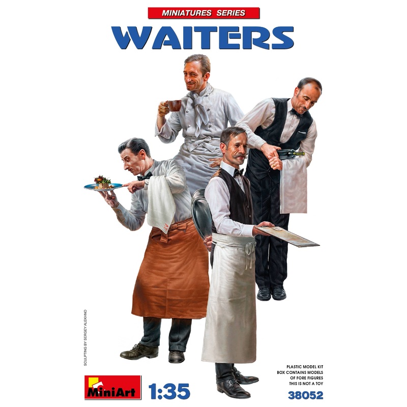 1/35 4 Waiters Figures