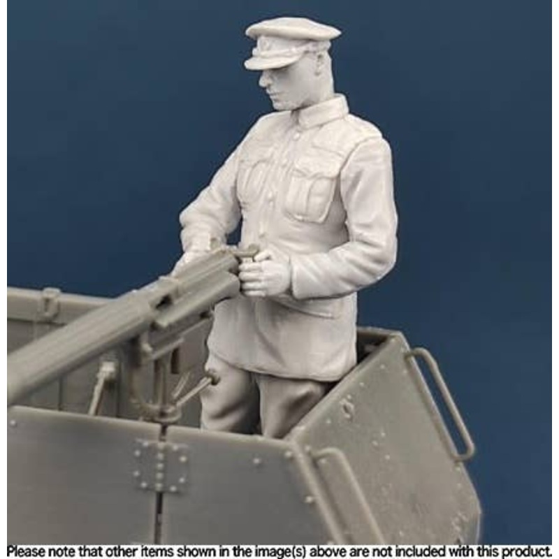 1/35 Canadian Motor MG Brigade Crewman Checking MG