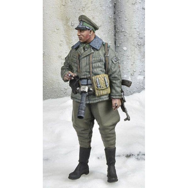 1/35 Current East German Border Guard Officer 1970s-80s Winter