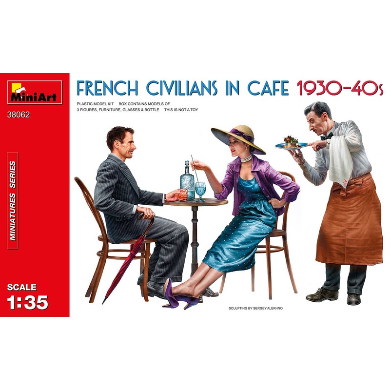 1/35 French Civilians In Cafe 1930 - 40s 3 Figures
